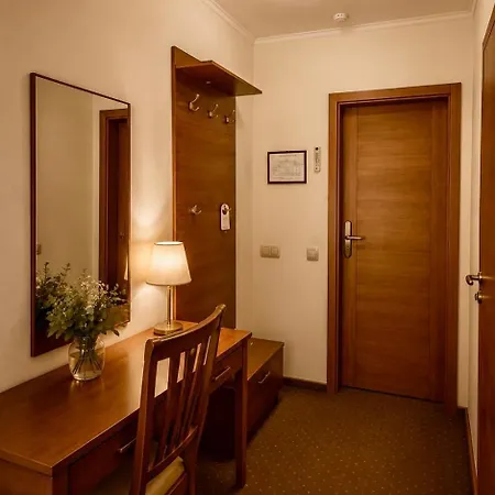 Odesskij Dvorik Hotel And Restaurant 4* Одеса