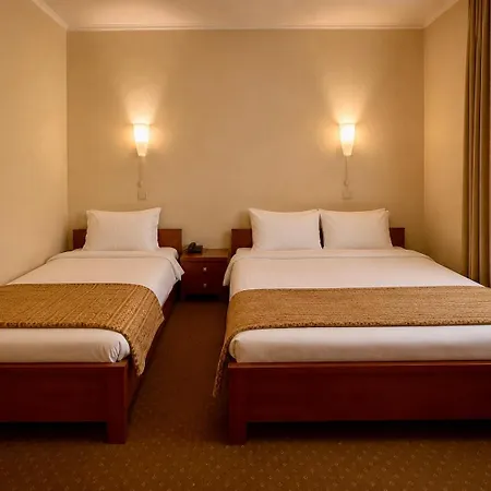 Готель Odesskij Dvorik Hotel And Restaurant 4*