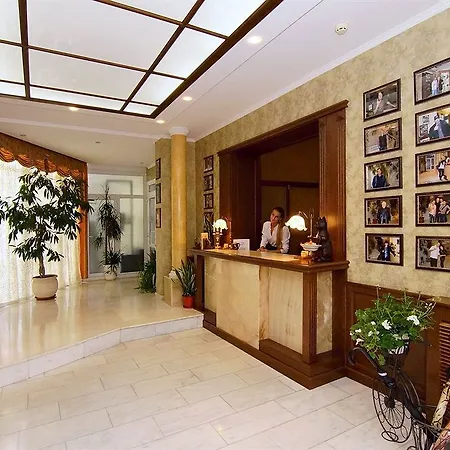 Готель Odesskij Dvorik Hotel And Restaurant