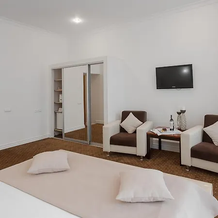 Готель Odesskij Dvorik Hotel And Restaurant 4*