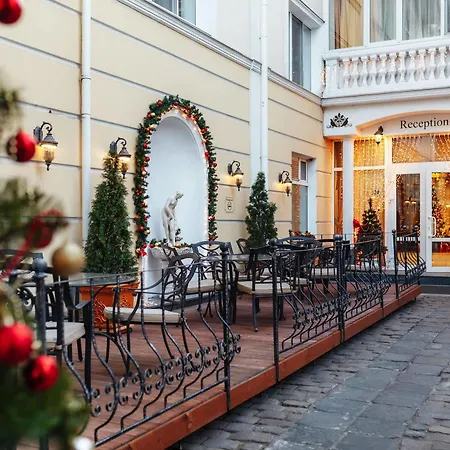 Odesskij Dvorik Hotel And Restaurant 4* Одеса