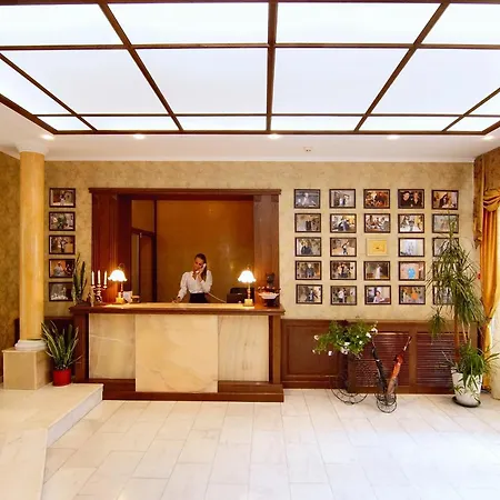 Odesskij Dvorik Szálloda Odessza