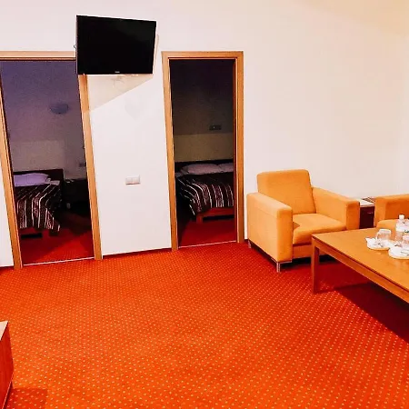 Odesskij Dvorik Hotel And Restaurant Одеса