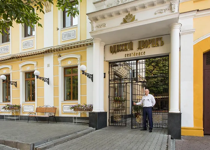 Odesskij Dvorik Hotel