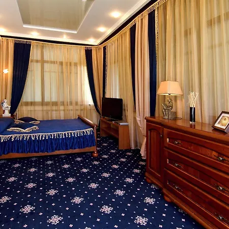 Odesskij Dvorik Готель 4*