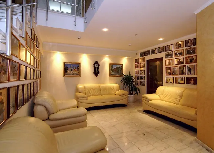 Готель Odesskij Dvorik Одеса