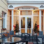 Odesskij Dvorik Hotel